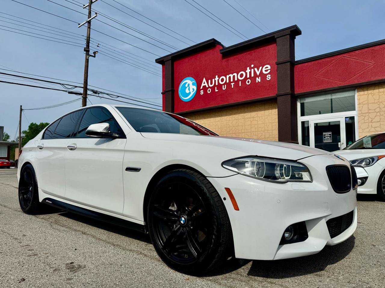 Used 2016 BMW 550i xDrive Sedan AWD/4WD image 2