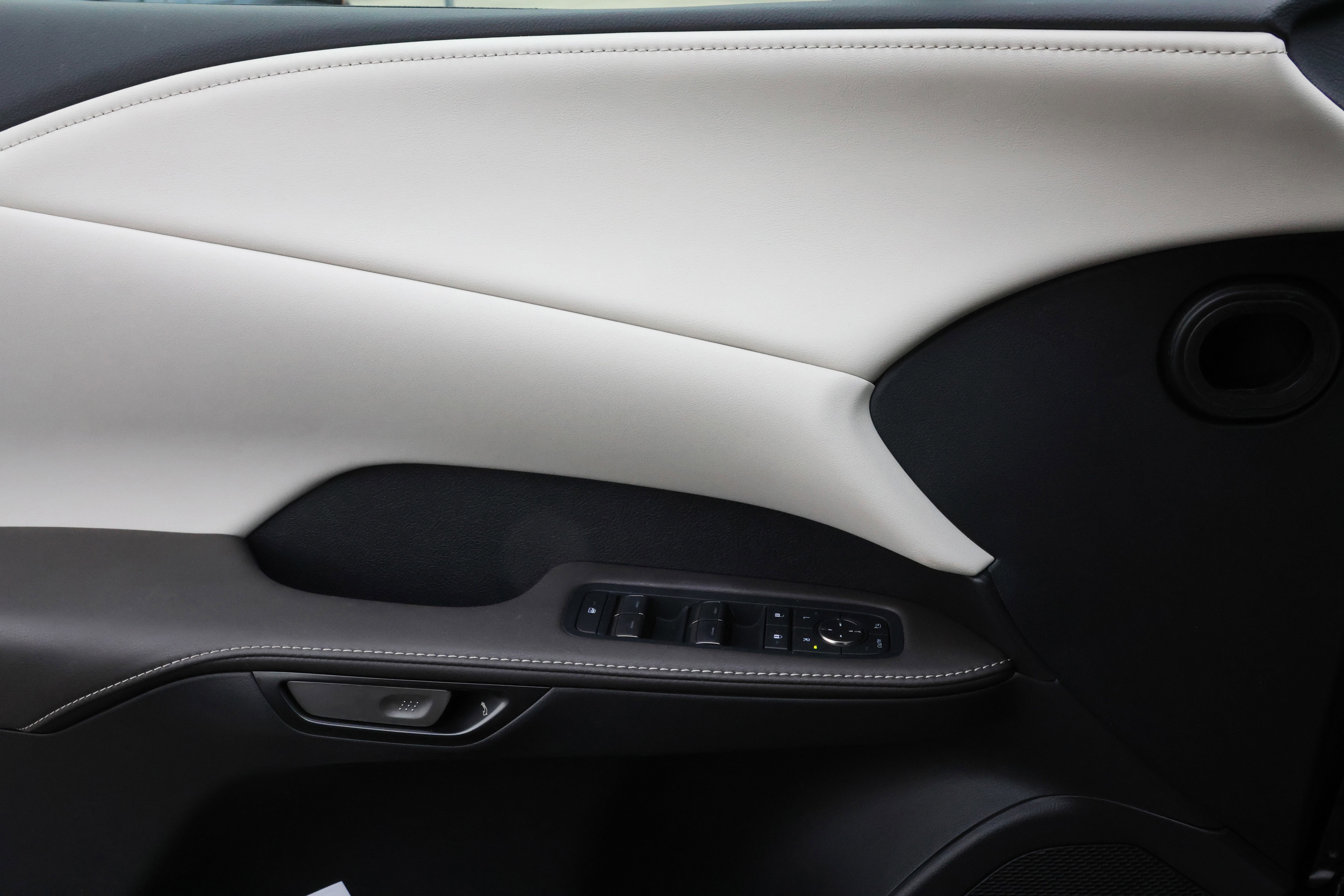 Used 2024 Lexus RX 350 Premium image 12