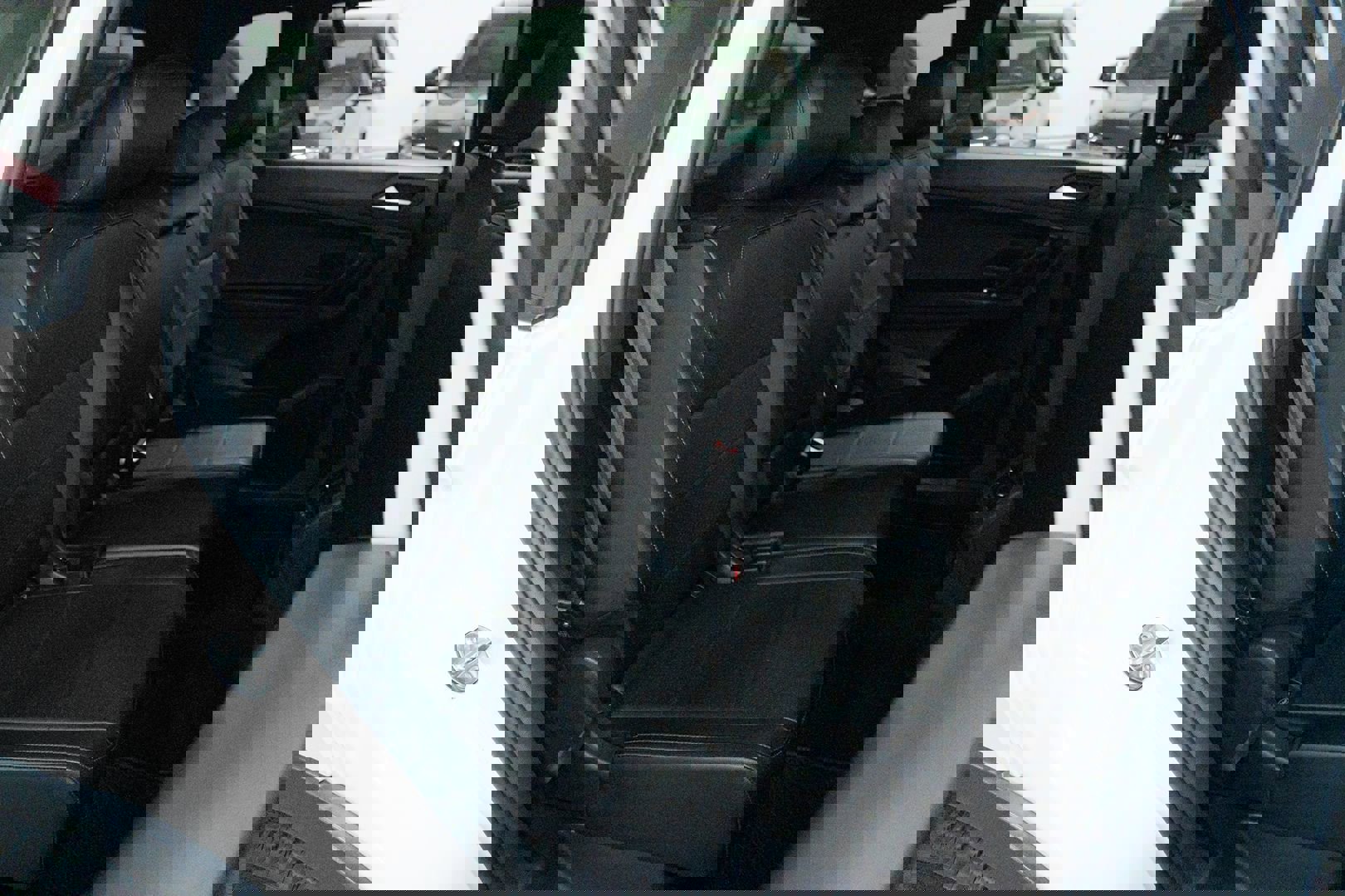 Used 2020 Volkswagen Tiguan SE R-Line w/ 3rd Row Seat Package image 33