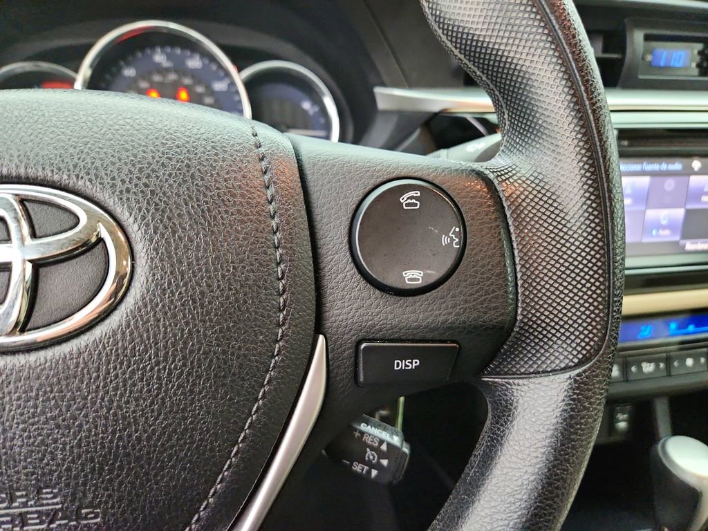 Used 2015 Toyota Corolla LE FWD image 17