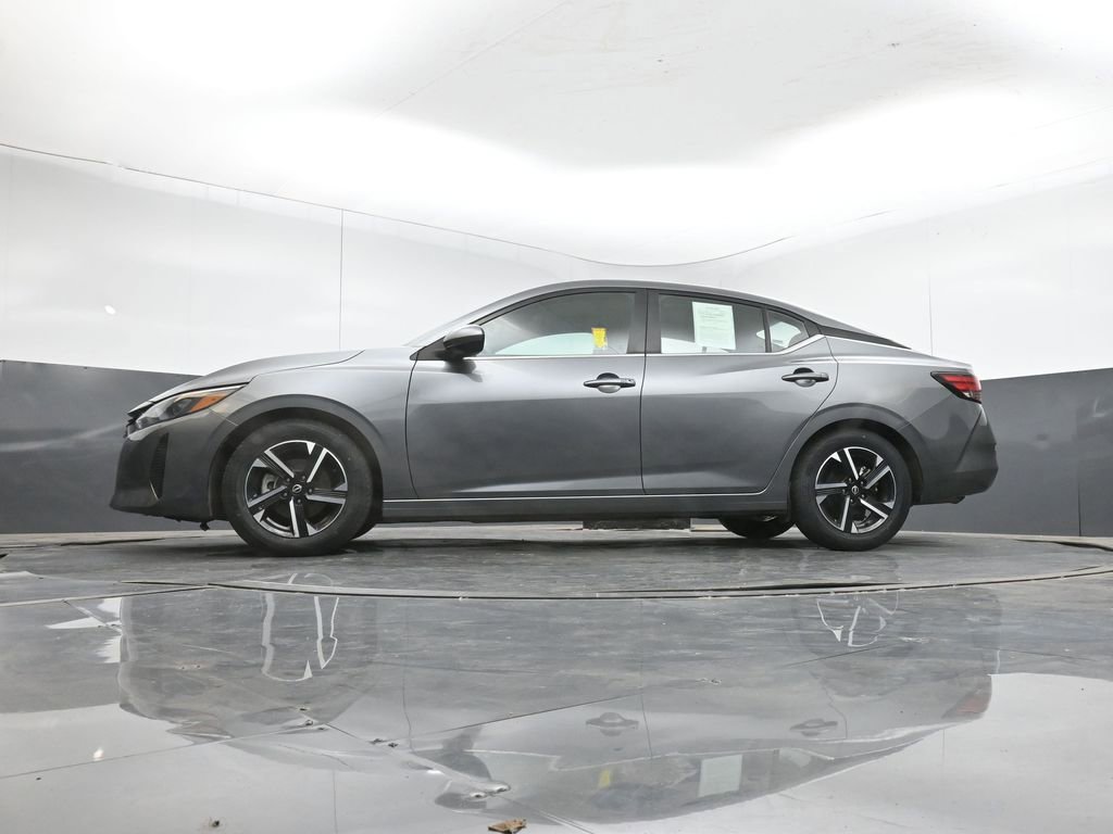 Used 2024 Nissan Sentra SV image 39