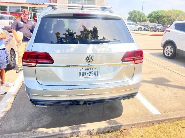 Used 2018 Volkswagen Atlas SEL w/ R-Line Package FWD image 7