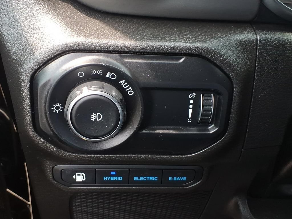 Used 2023 Jeep Wrangler Unlimited w/ Sun & Screen Package AWD/4WD image 20