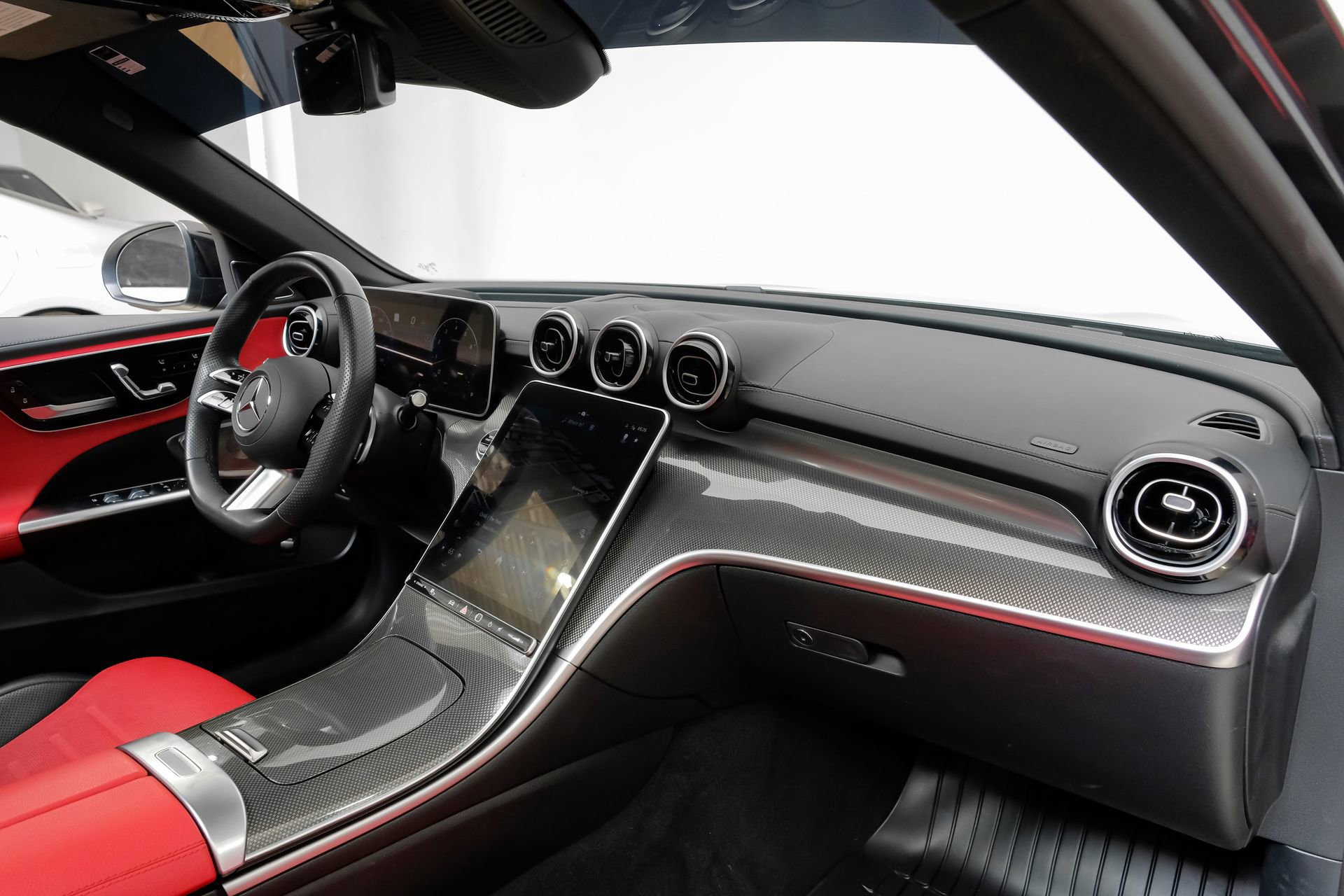 Used 2024 Mercedes-Benz C 300 Sedan w/ Pinnacle Trim Package image 17
