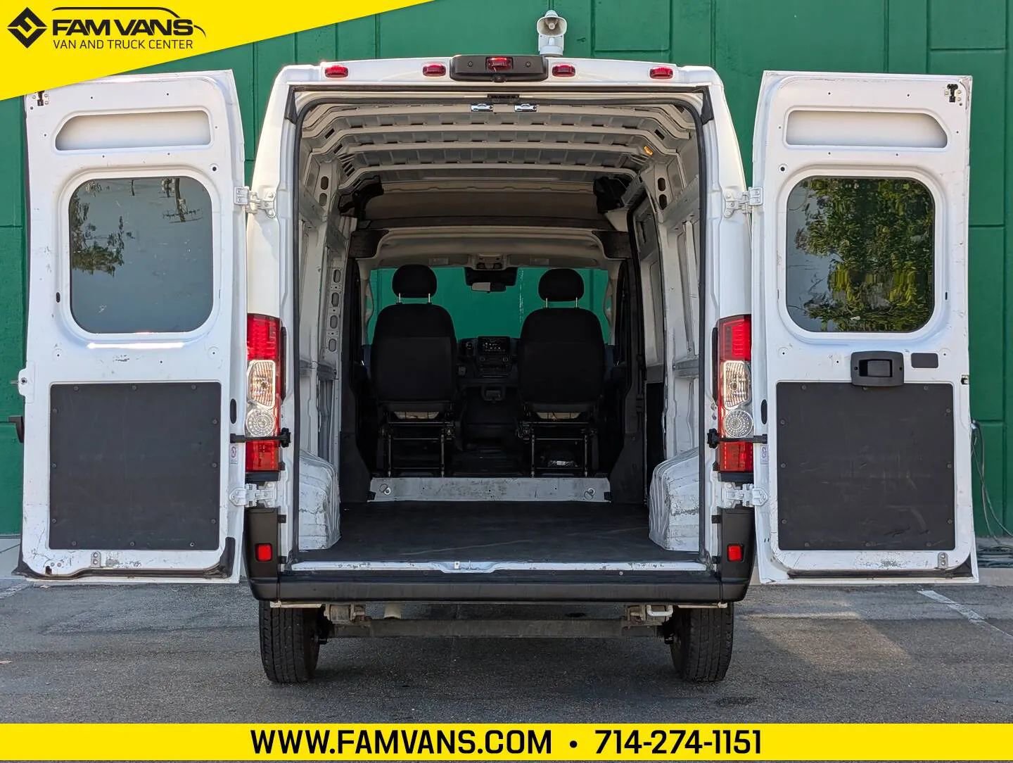 Used 2023 RAM ProMaster 2500 FWD image 11