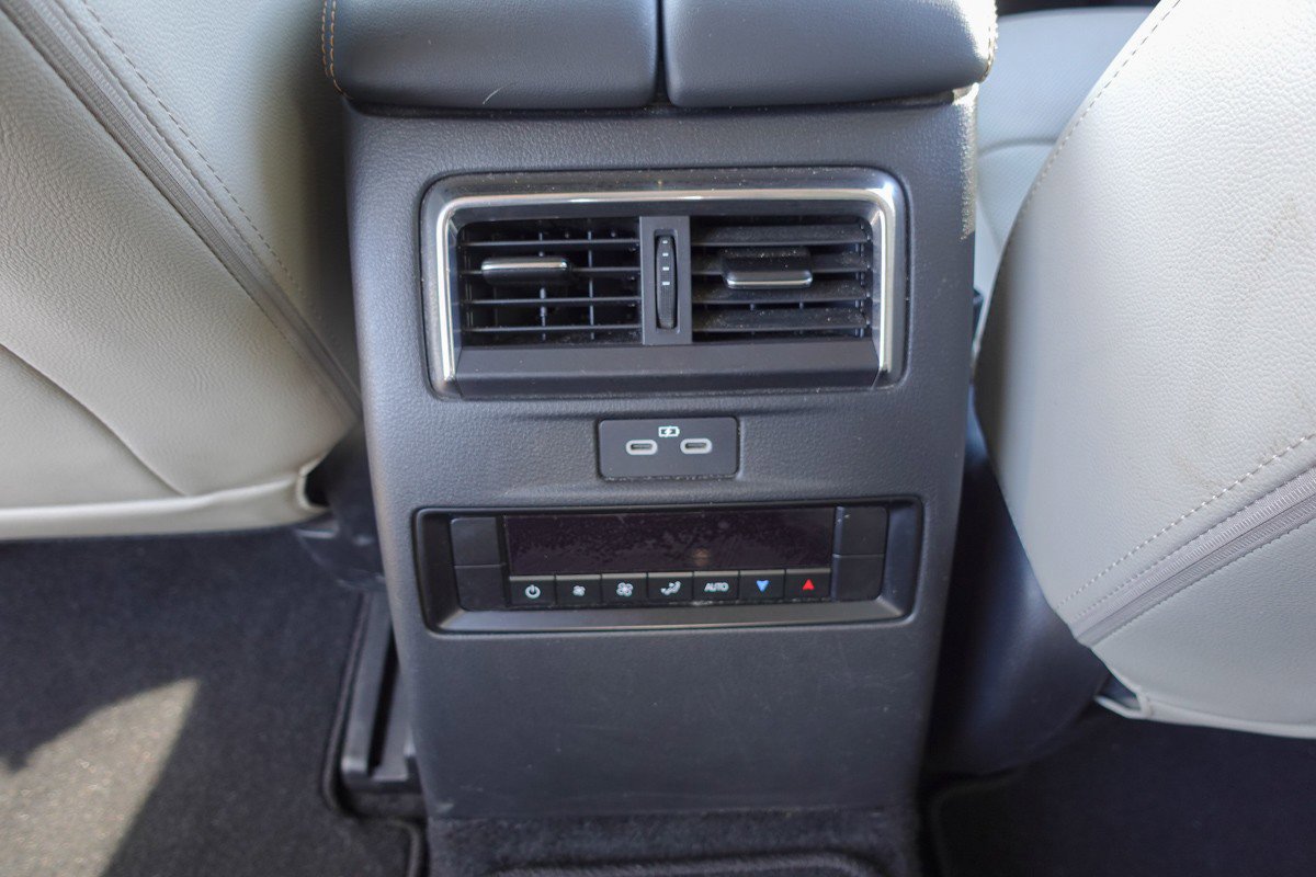 Certified 2024 MAZDA CX-90 Plug-In Hybrid w/ Premium Pkg image 23