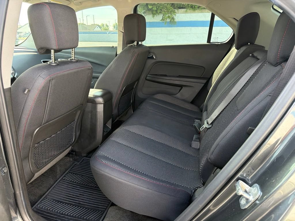 Used 2017 Chevrolet Equinox LS FWD image 18