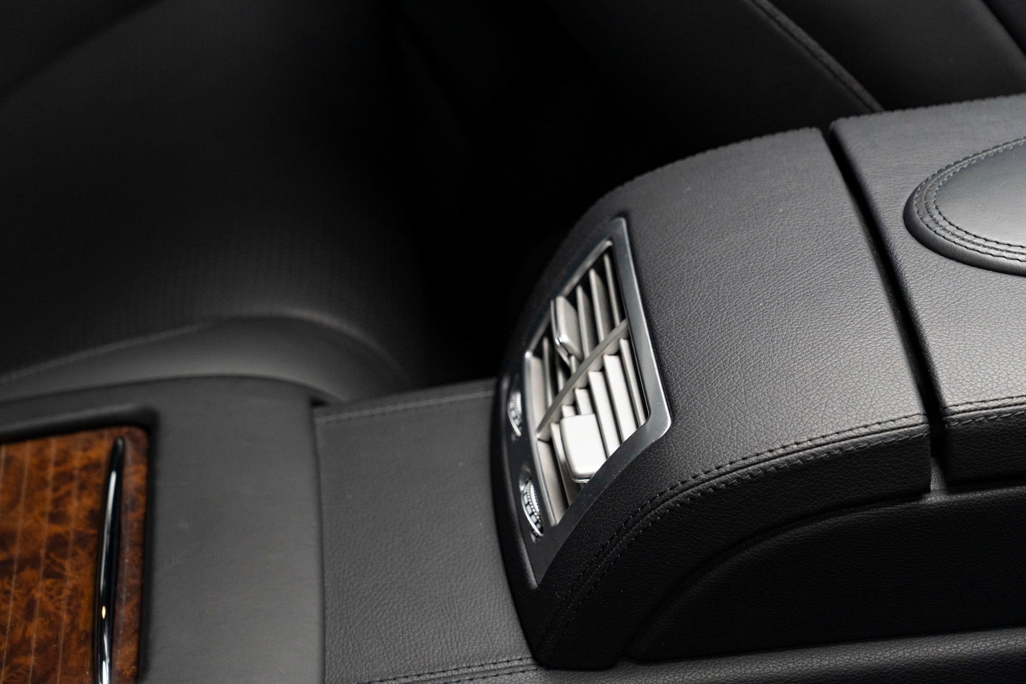 Used 2012 Mercedes-Benz CL 63 AMG image 54