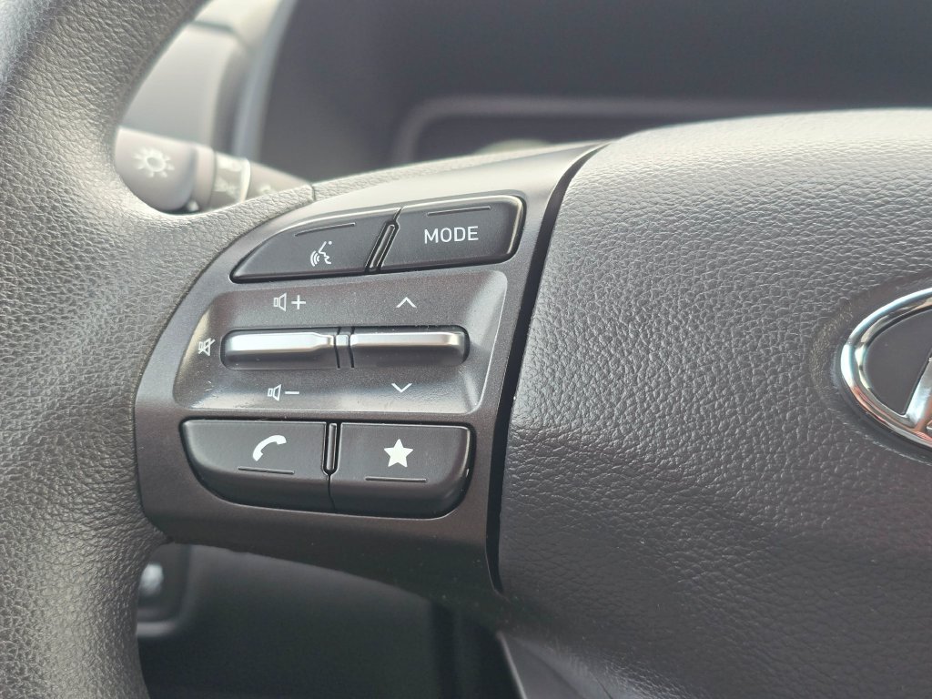 Used 2023 Hyundai Kona SE FWD image 25