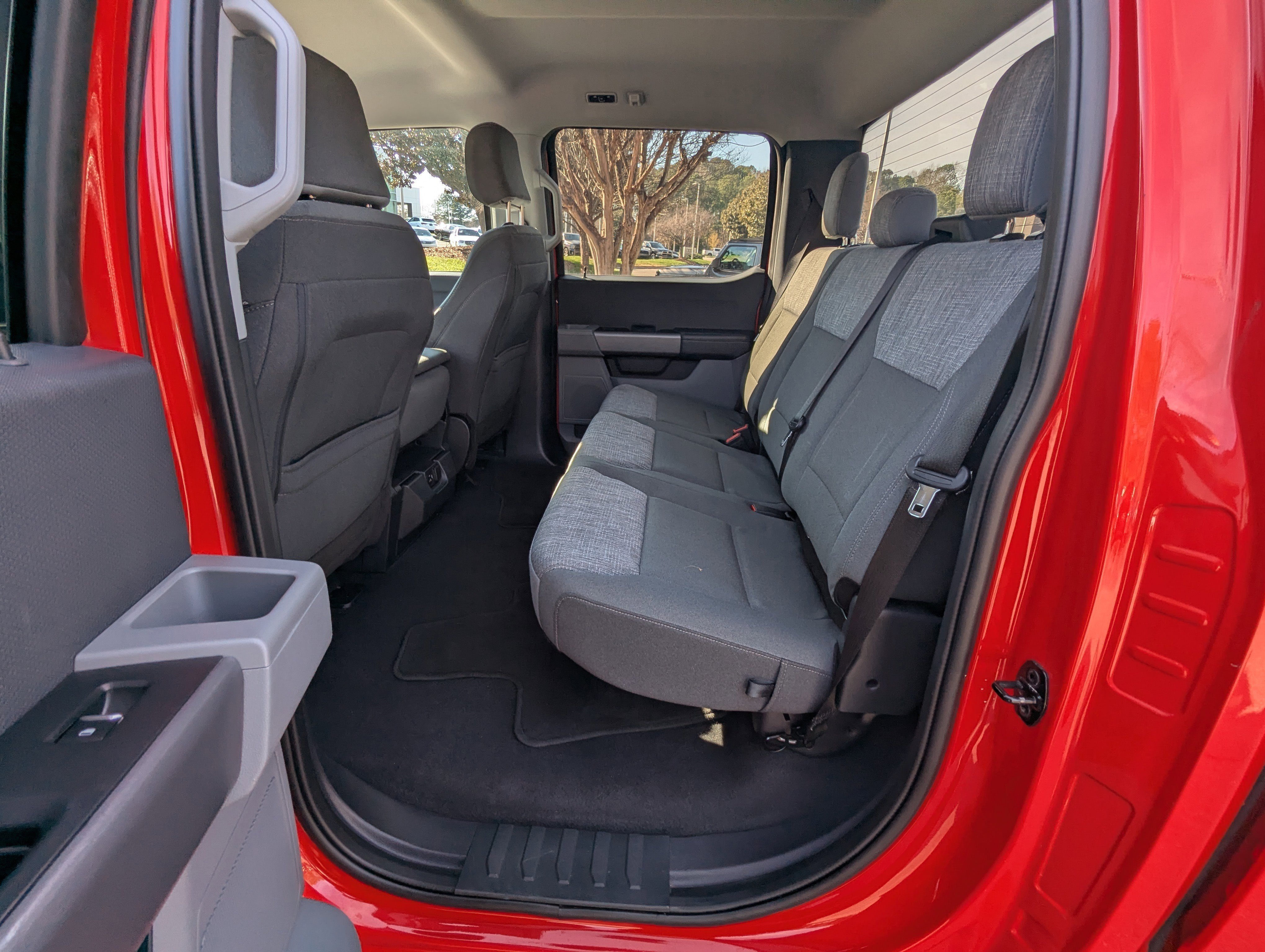 Used 2023 Ford F150 XLT image 11