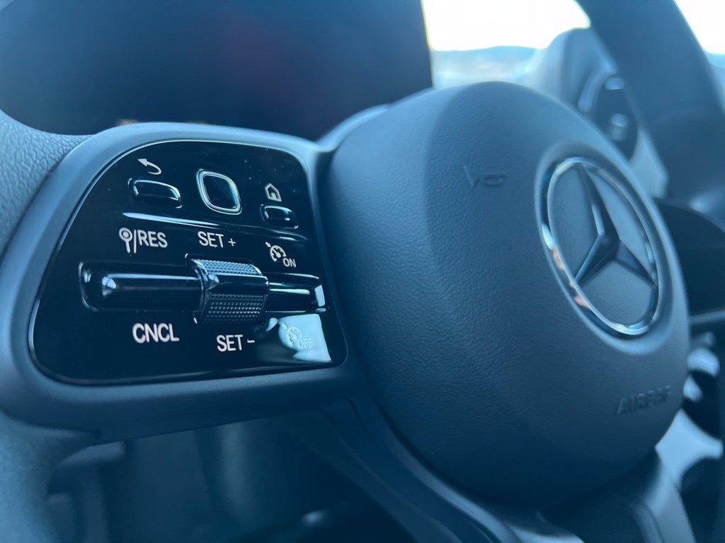 Used 2024 Mercedes-Benz Sprinter 3500 image 39