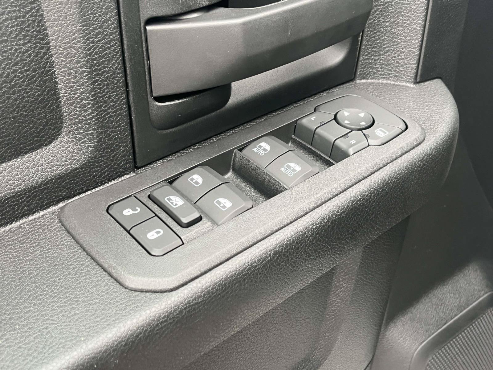 New 2027 RAM 3500 Tradesman AWD/4WD image 9