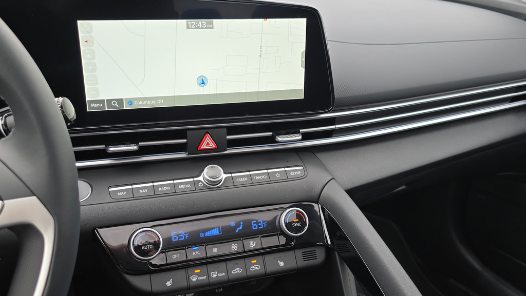 New 2026 Hyundai Elantra Limited FWD image 21