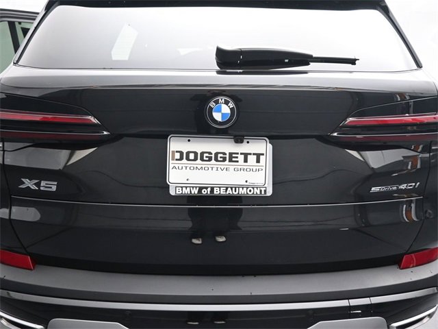 New 2026 BMW X5 sDrive40i w/ Climate Comfort Package image 12