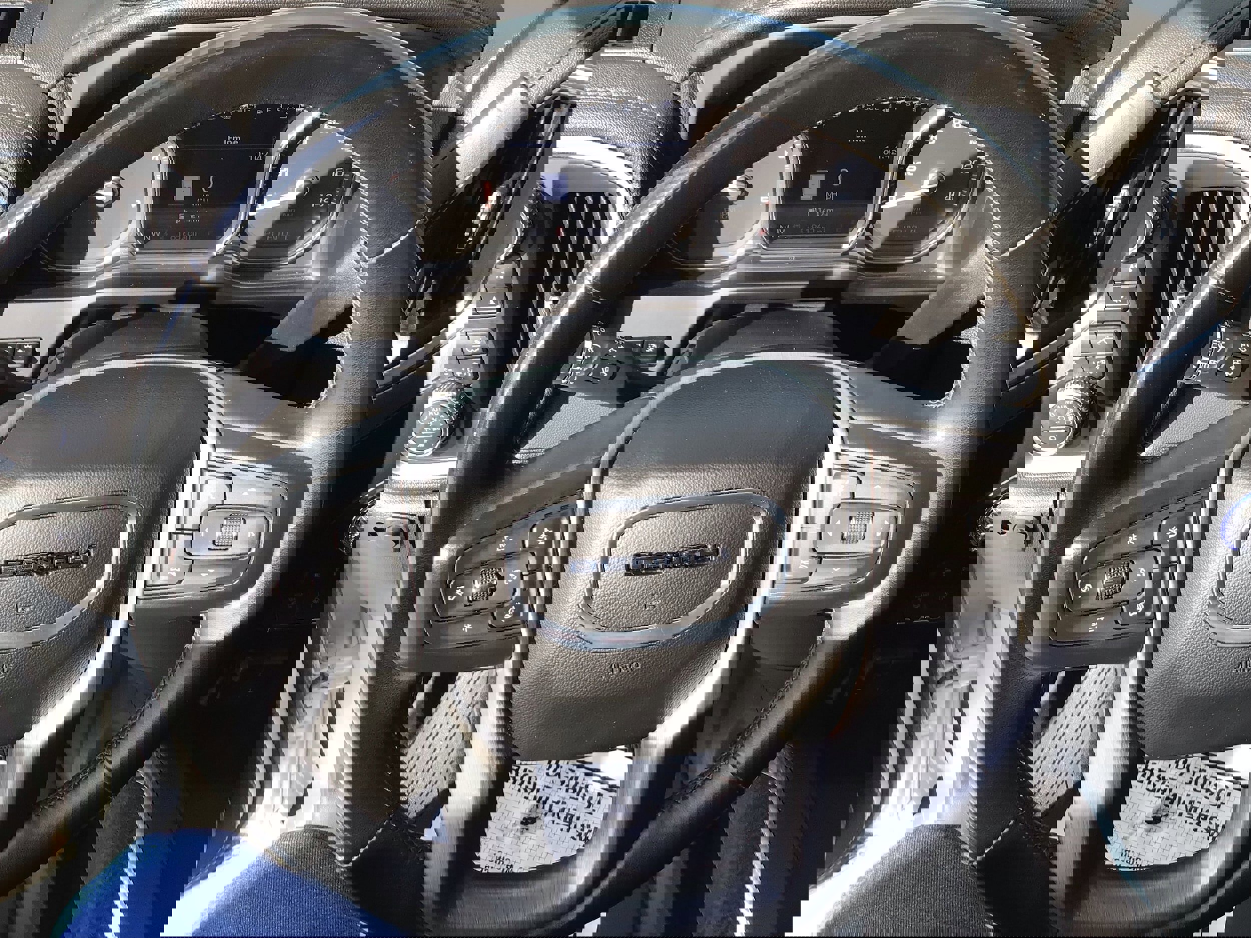 Used 2023 GMC Sierra 3500 Denali w/ Denali Ultimate Package image 16