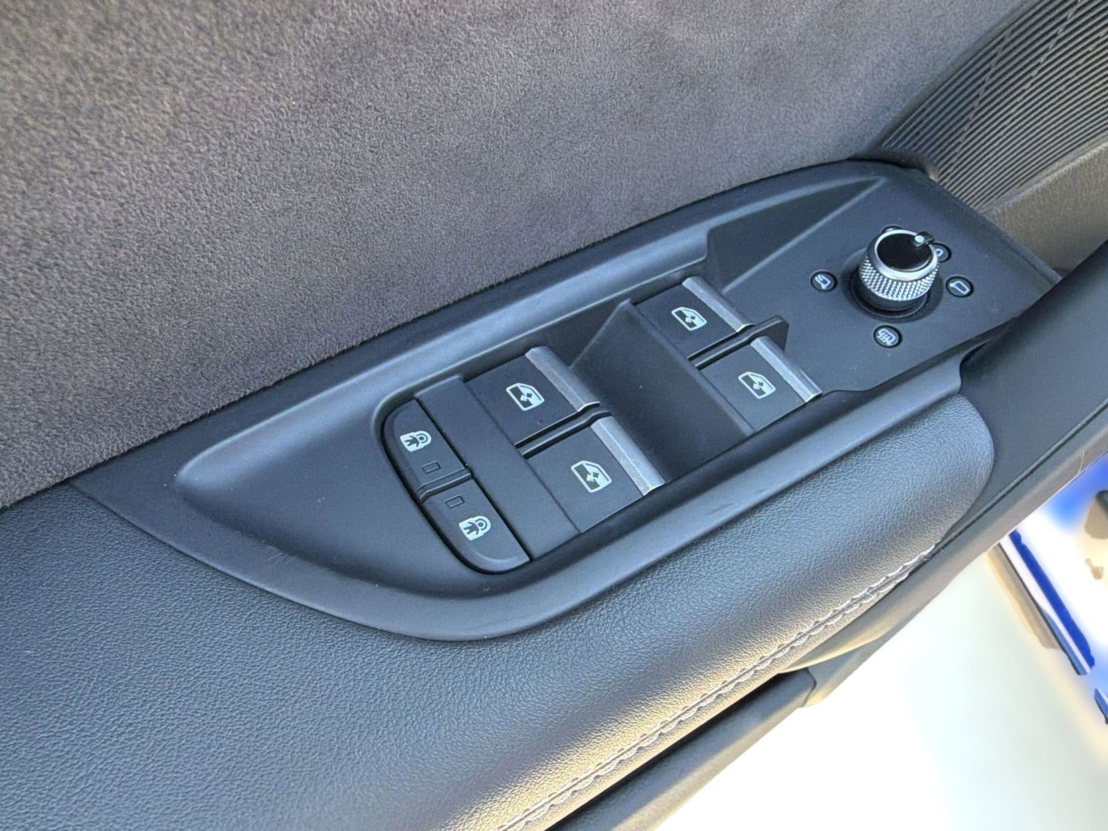 Used 2025 Audi Q5 e Premium Plus w/ Premium Plus Package AWD/4WD image 20
