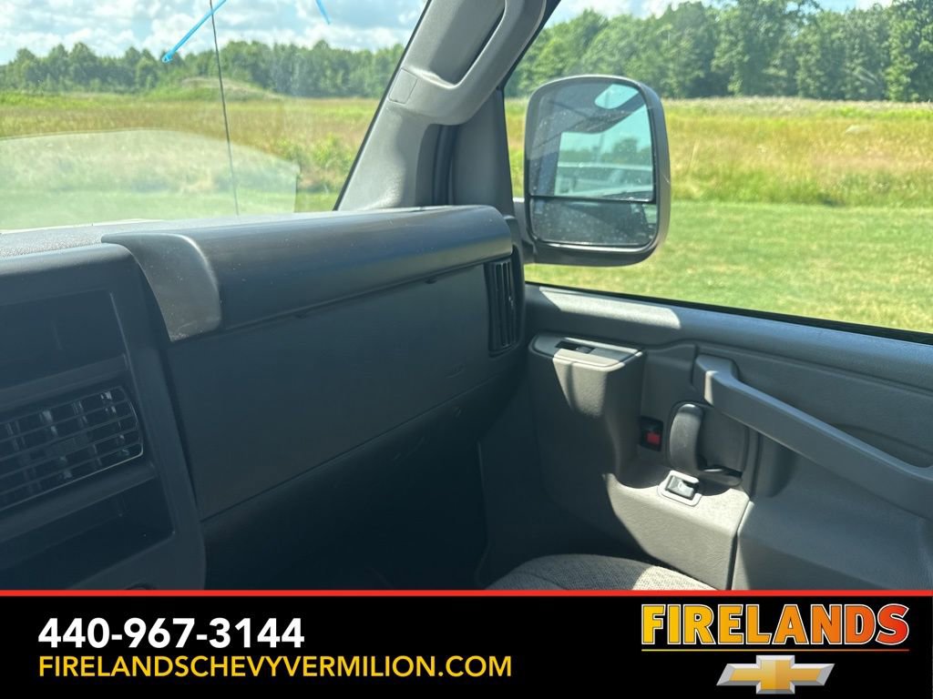 New 2025 Chevrolet Express 2500 Work Van w/ Driver Convenience Package image 18