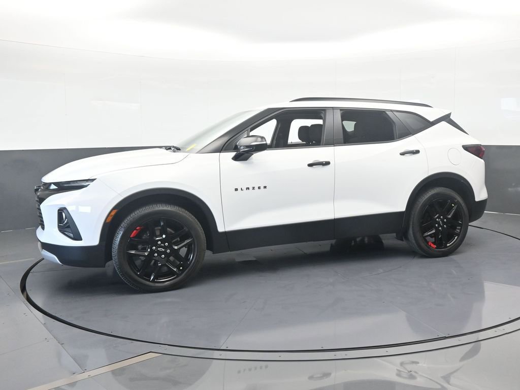 Used 2022 Chevrolet Blazer LT w/ Redline Edition image 2