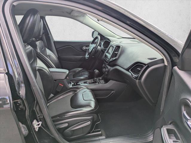 Used 2020 Jeep Cherokee Latitude Plus image 26