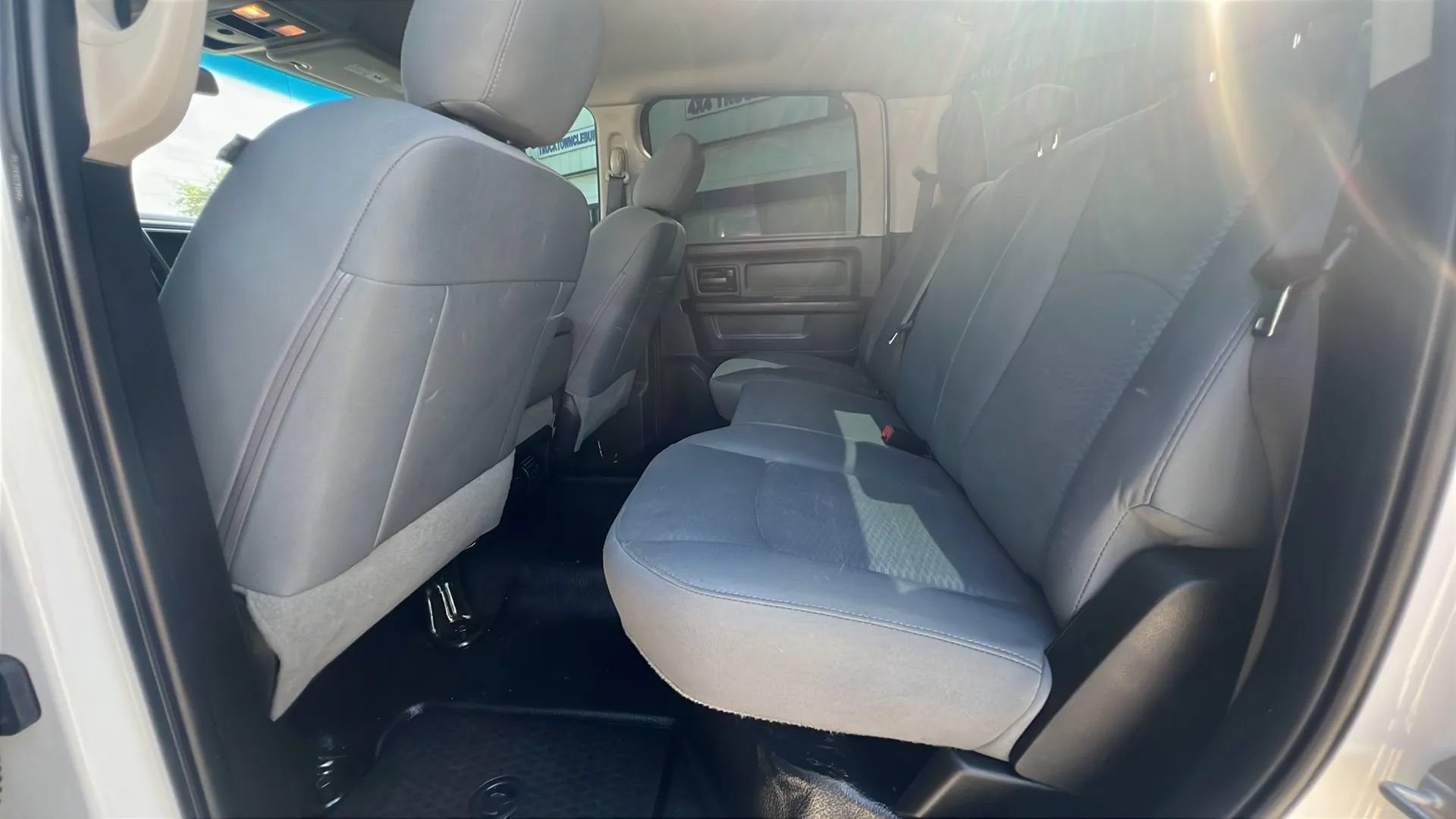 Used 2018 RAM 3500 Tradesman w/ Chrome Appearance Group AWD/4WD image 13