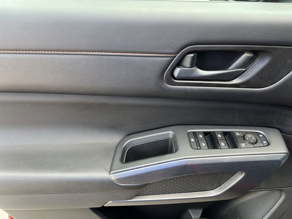 Used 2023 Nissan Pathfinder Rock Creek AWD/4WD image 13