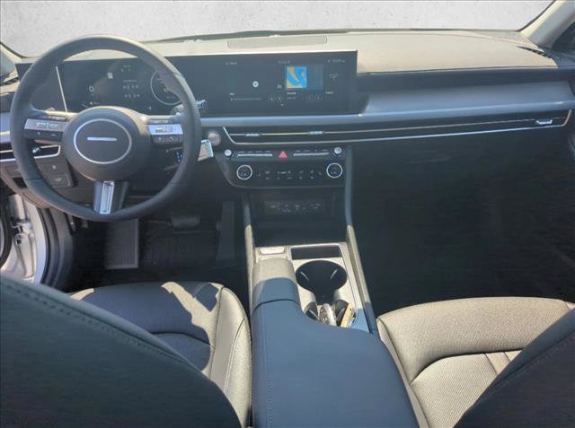 Certified 2025 Hyundai Sonata Limited FWD image 15
