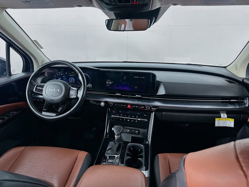 Used 2023 Kia Carnival SX Prestige image 24