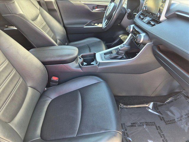 Used 2021 Toyota RAV4 Limited FWD image 20