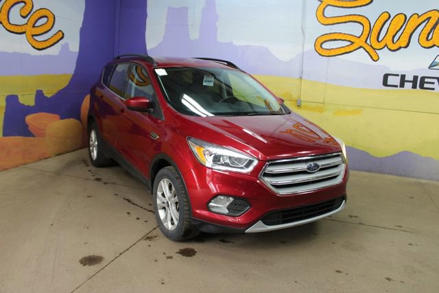 Used 2019 Ford Escape SEL AWD/4WD image 2