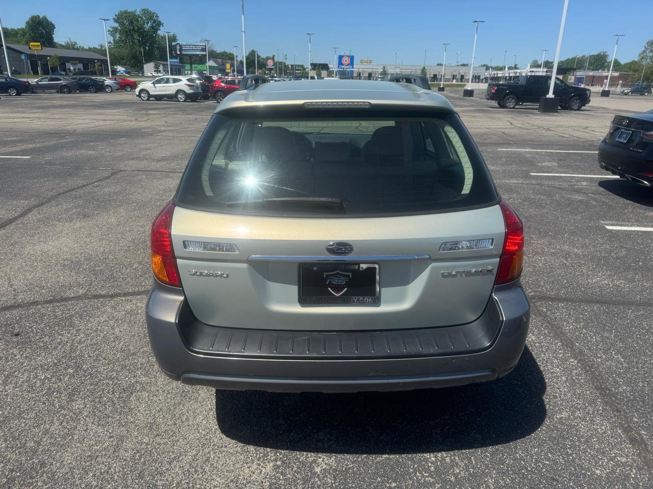 Used 2005 Subaru Outback 2.5i Limited AWD/4WD image 5