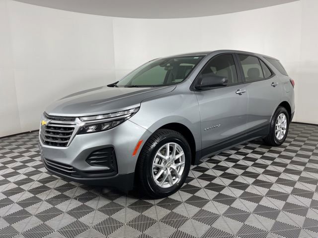 Used 2024 Chevrolet Equinox LS FWD image 5