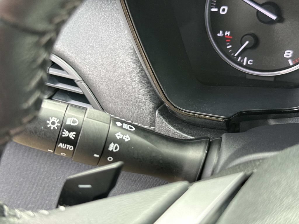 Used 2020 Subaru Outback Premium AWD/4WD image 38