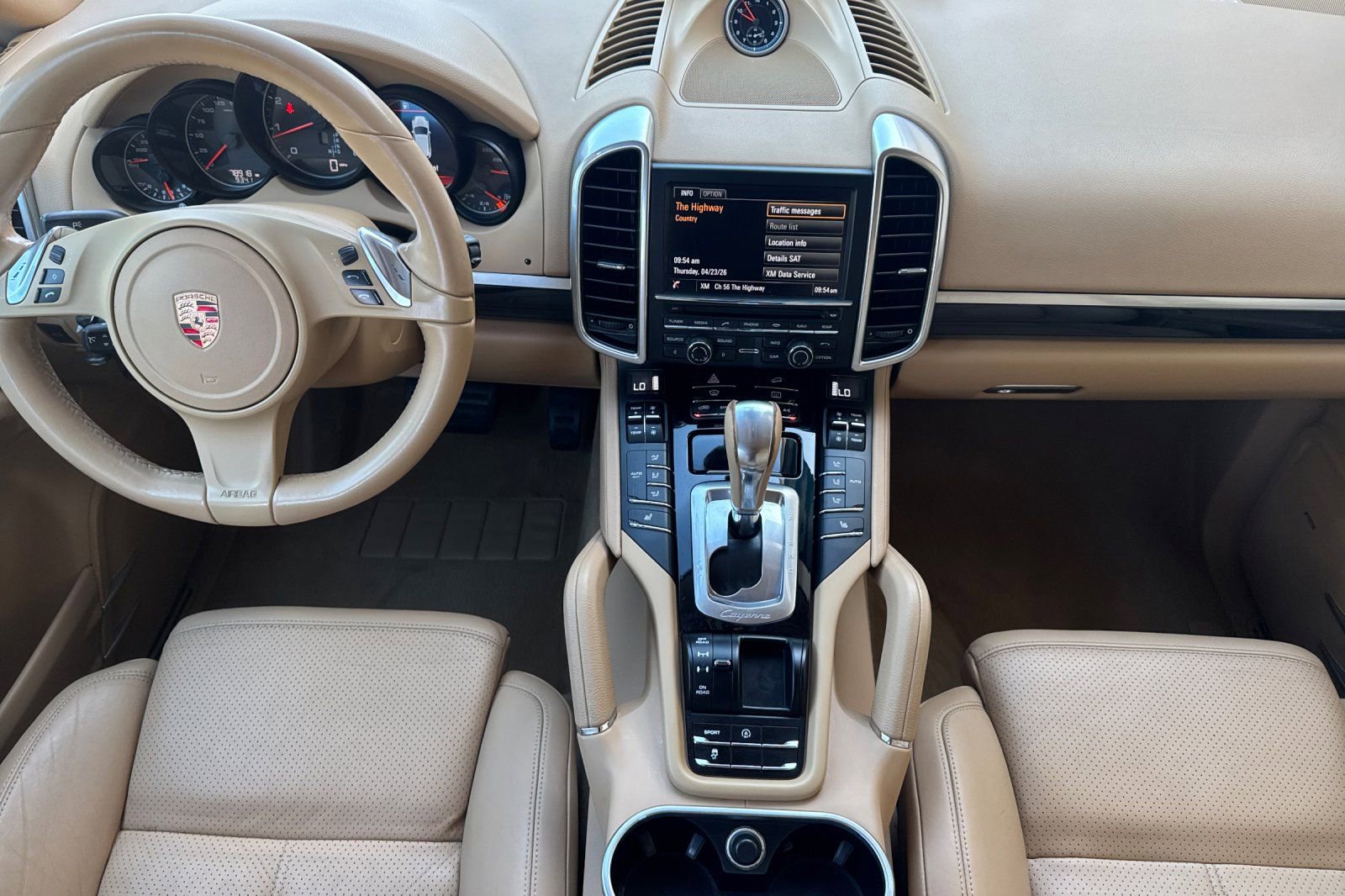 Used 2014 Porsche Cayenne AWD/4WD image 16