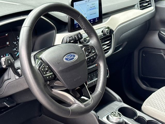 Used 2022 Ford Escape SE w/ SE Sport Appearance Package AWD/4WD image 19