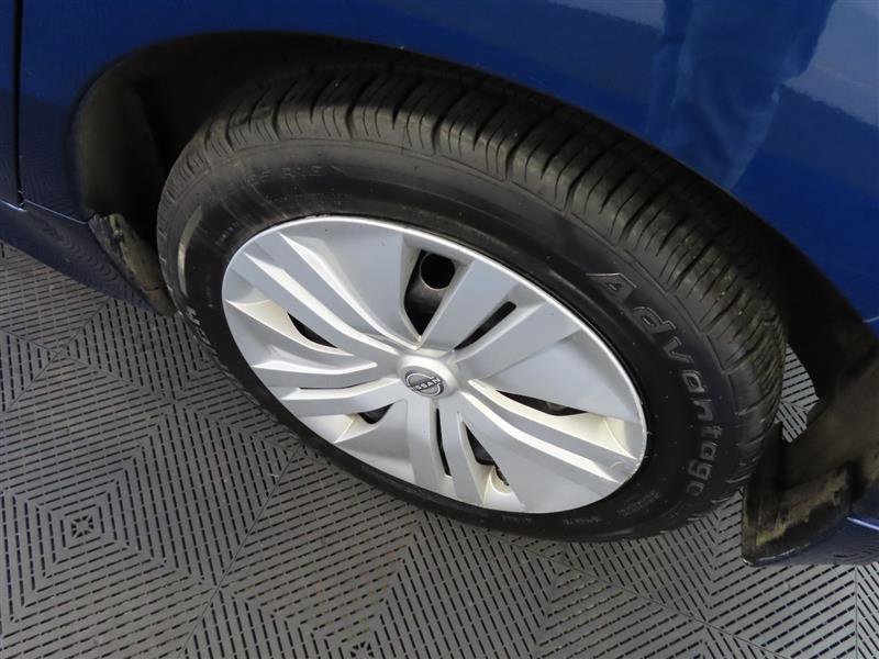 Used 2023 Nissan Leaf S image 7