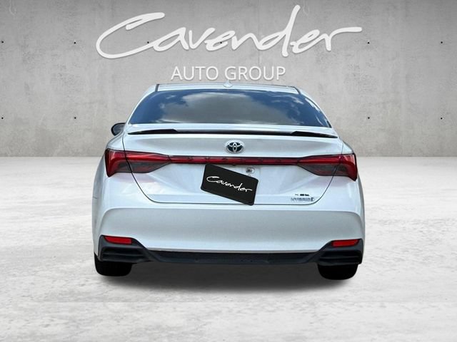Used 2019 Toyota Avalon XSE FWD image 15