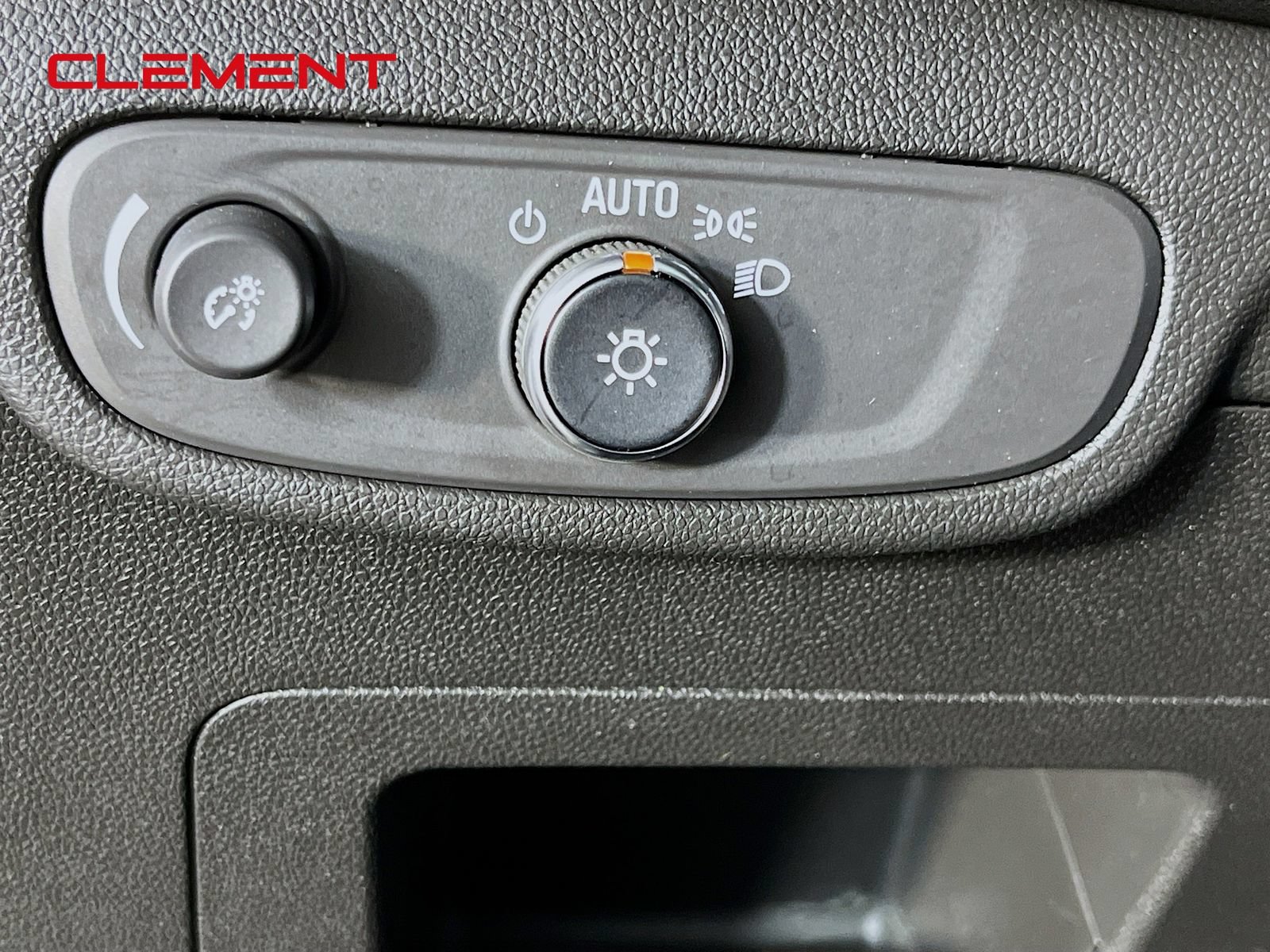 Used 2025 Chevrolet TrailBlazer LS FWD image 13