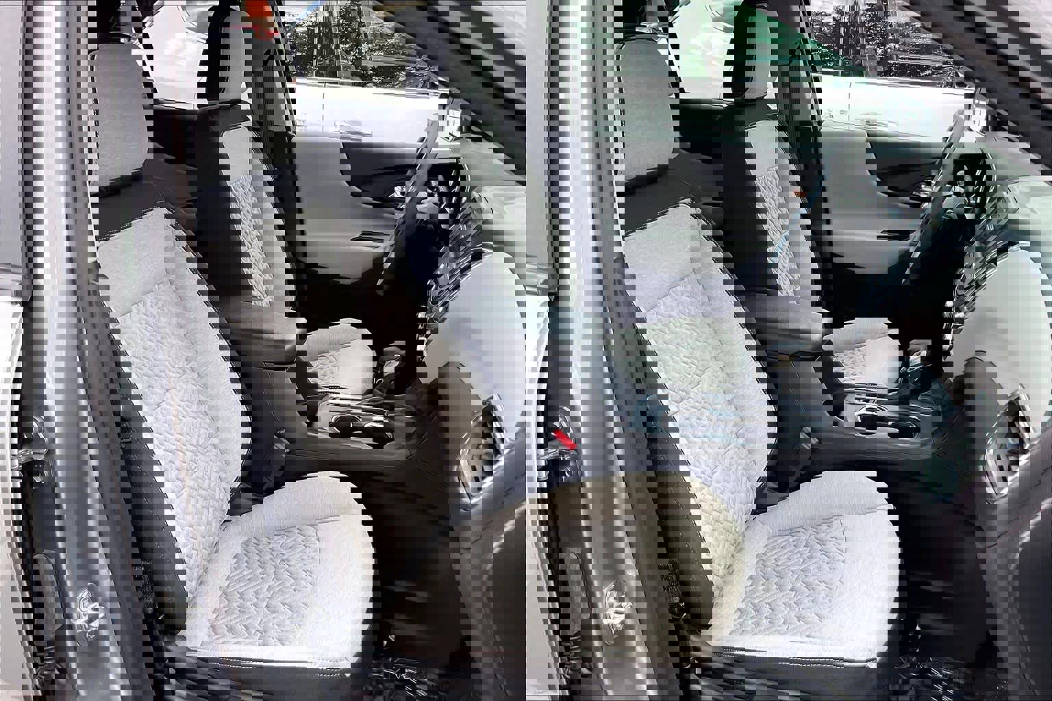 Used 2023 Chevrolet Equinox LS w/ LS Convenience Package image 8