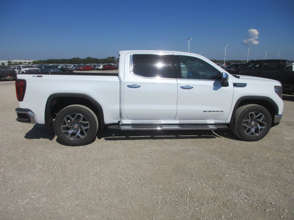New 2026 GMC Sierra 1500 SLT w/ SLT Premium Plus Package AWD/4WD image 3
