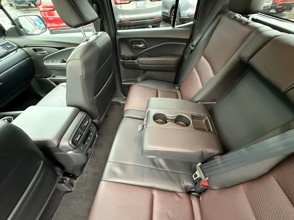 Certified 2025 Honda Ridgeline Black Edition image 18