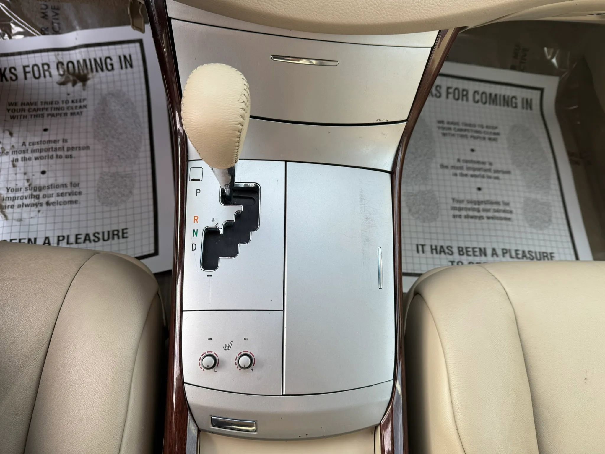 Used 2009 Toyota Avalon XLS FWD image 22