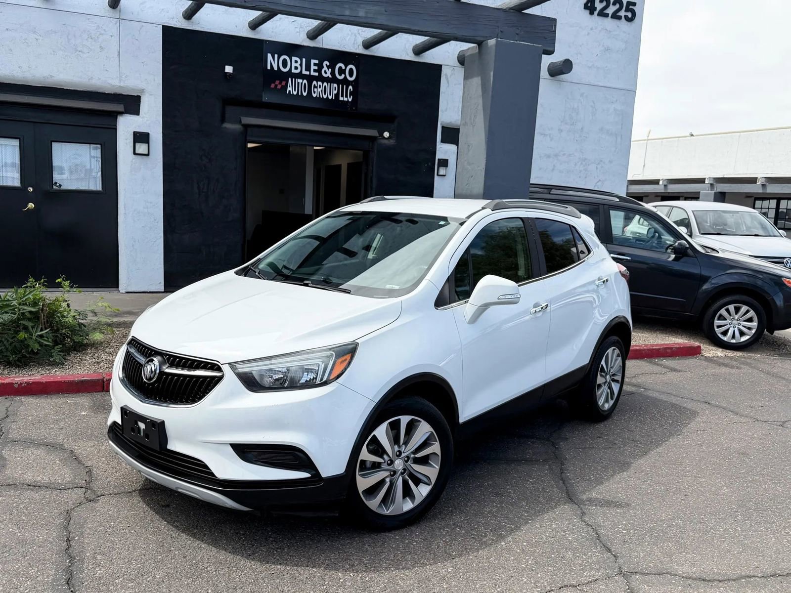 Used 2018 Buick Encore Preferred FWD image 1