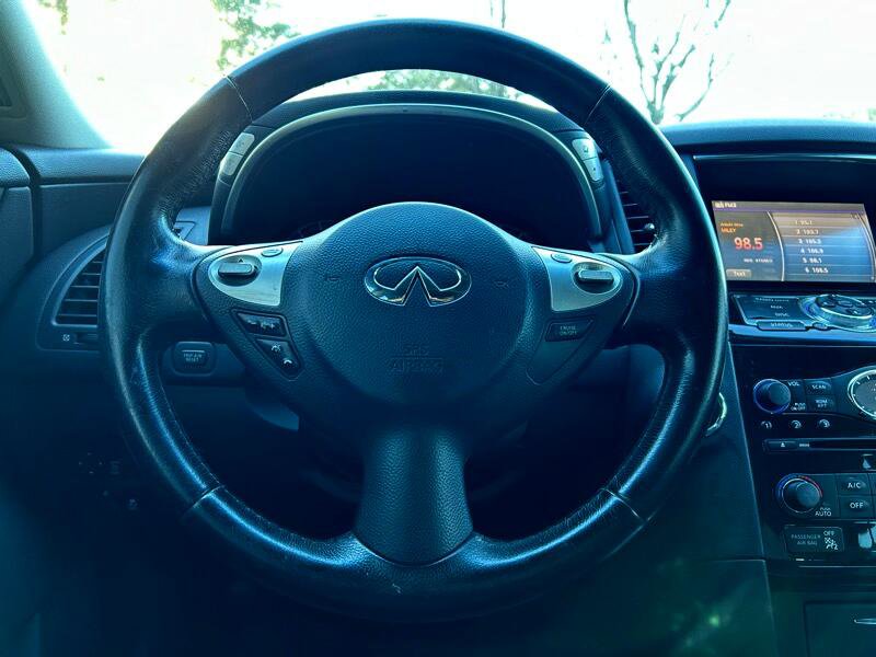 Used 2016 INFINITI QX70 2WD image 28