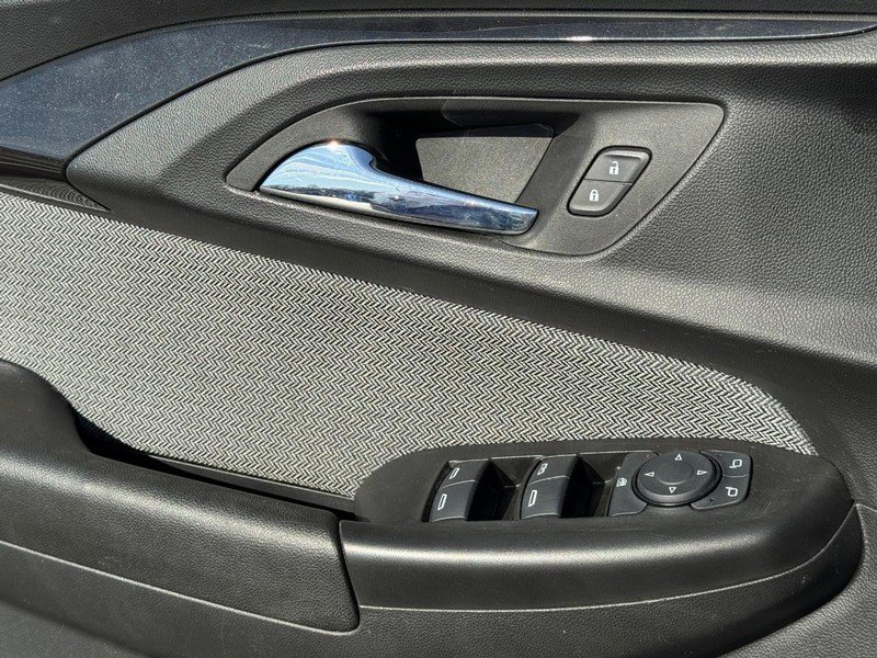 Used 2022 Chevrolet TrailBlazer LT w/ Convenience Package image 23