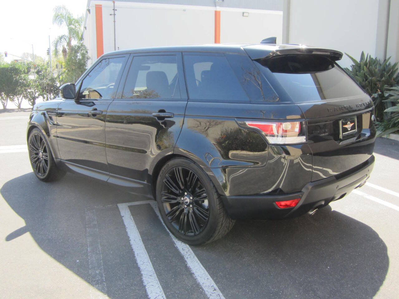 Used 2017 Land Rover Range Rover Sport HSE AWD/4WD image 7