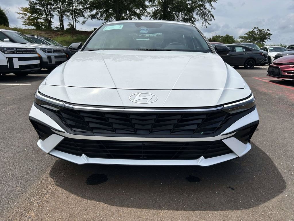New 2026 Hyundai Elantra SEL Sport FWD image 20