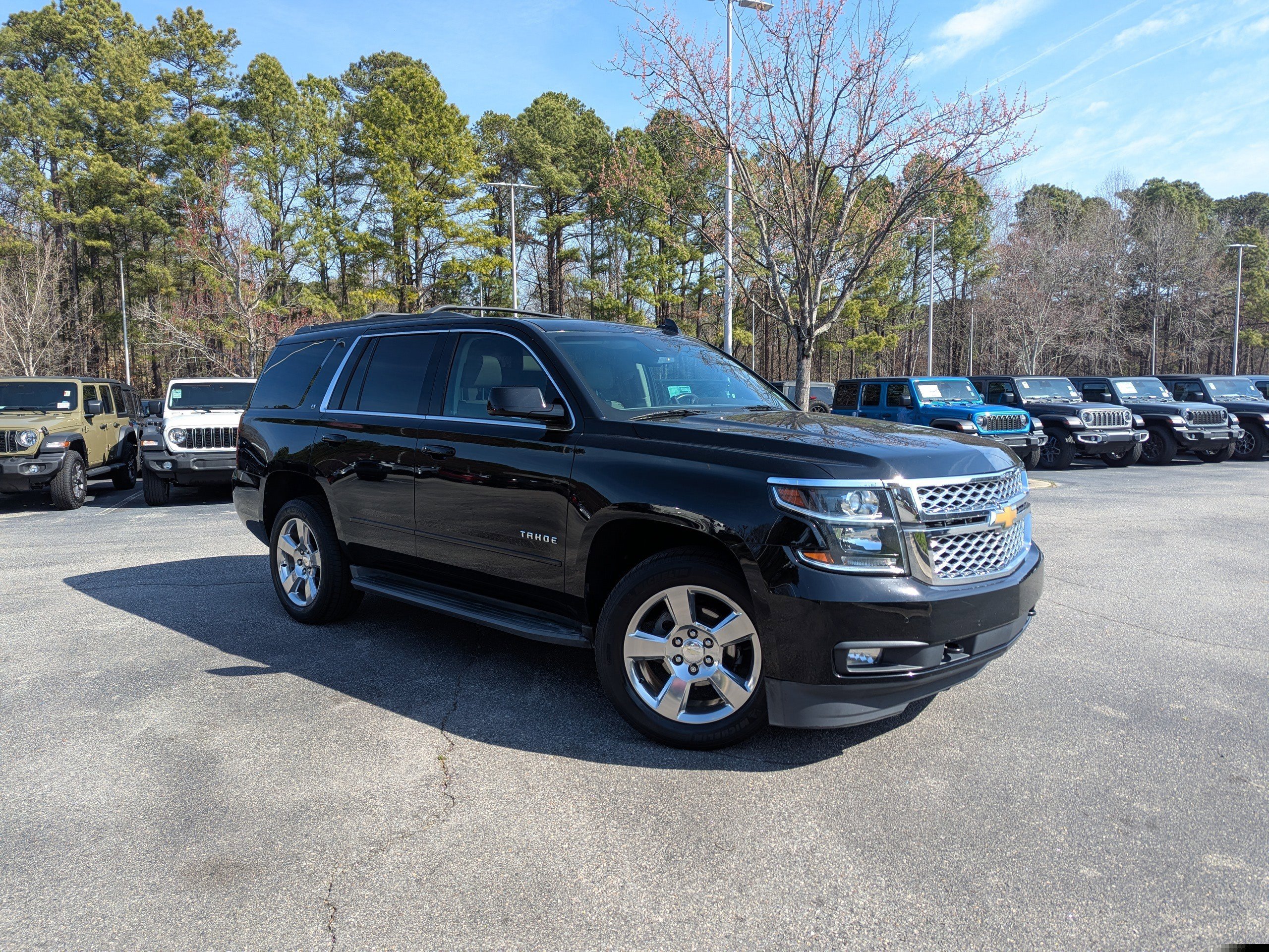 Used 2017 Chevrolet Tahoe LT image 3
