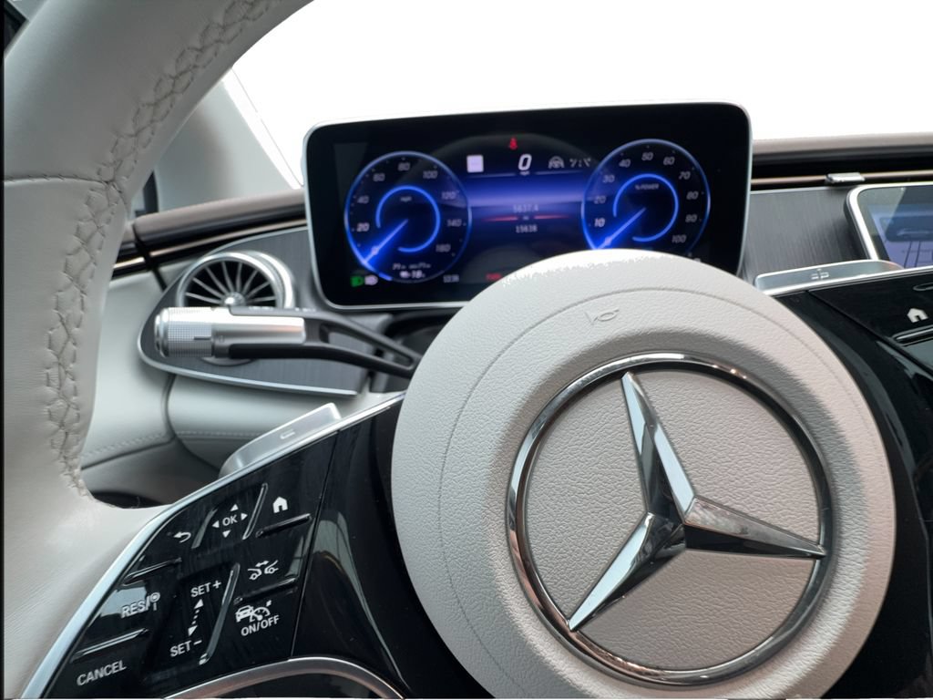 Used 2022 Mercedes-Benz EQS 450+ Sedan image 43