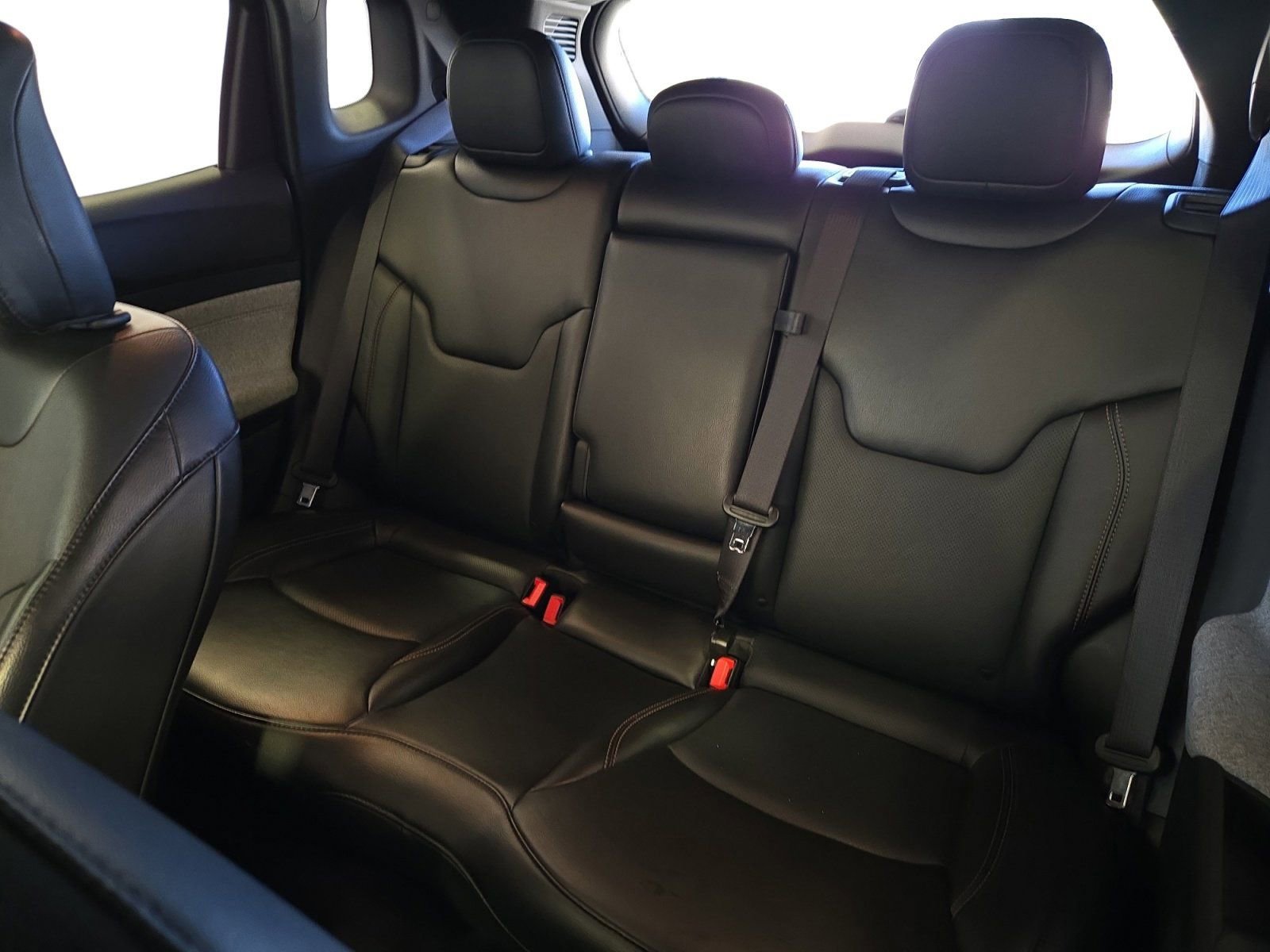 Used 2023 Jeep Compass Latitude image 13