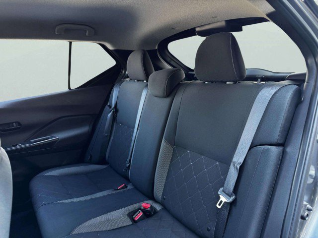 Used 2020 Nissan Kicks S image 36